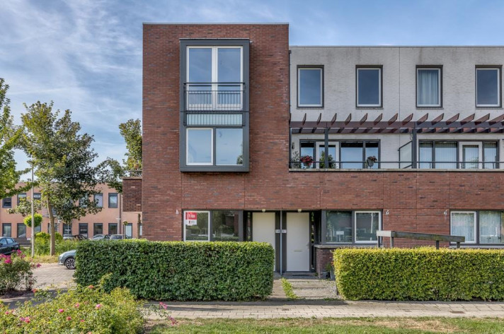 View photo 1/17 of house in Lansingerland
