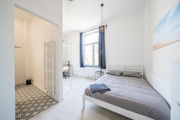 Sieh dir Foto 1/14 des room in Arlon an