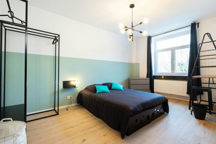 Sieh dir Foto 1/19 des room in Charleroi an