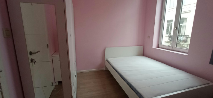 Voir photo 1/13 de room à Etterbeek