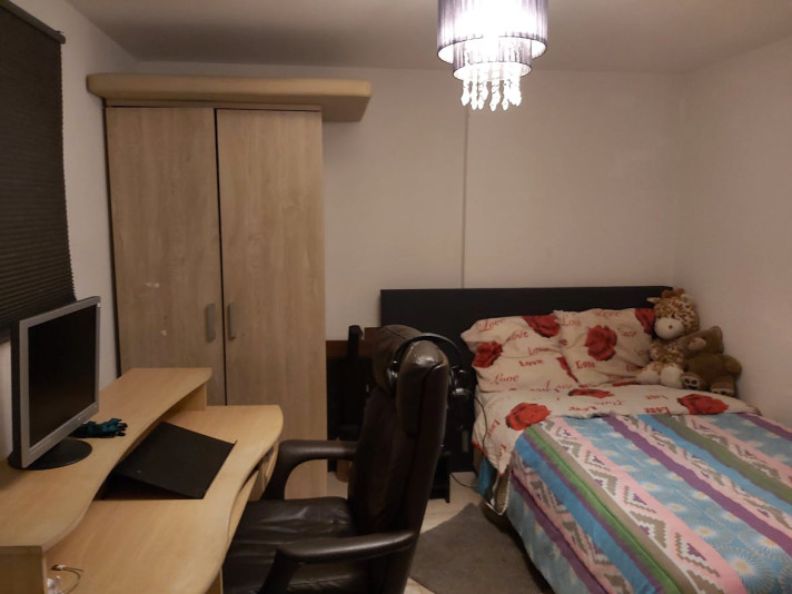 Voir photo 1/23 de room à Sint-Pieters-Leeuw