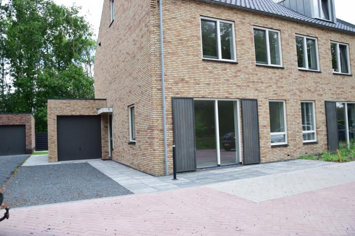Bekijk foto 1/23 van house in Purmerend