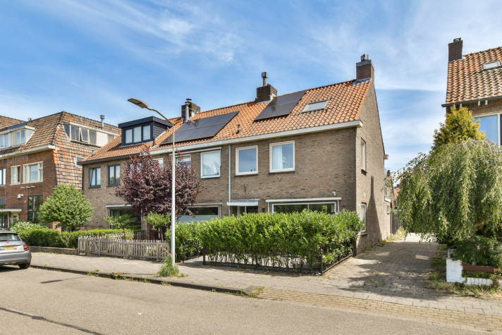 Bekijk foto 1/39 van house in Haarlem