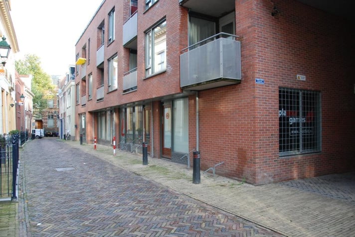Bekijk foto 1/8 van apartment in Leeuwarden