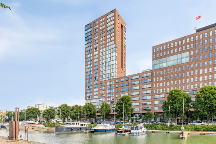 View photo 1/27 of apartment in Rotterdam