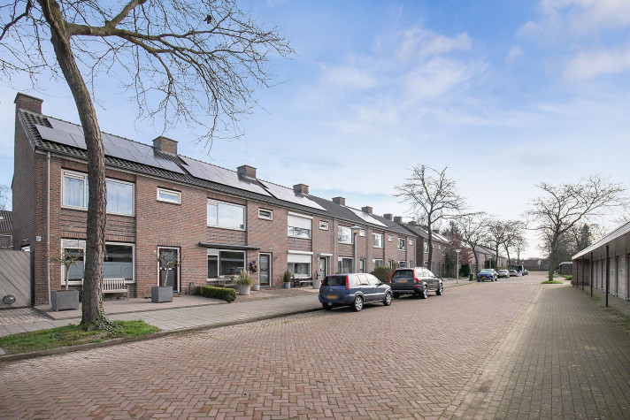 View photo 1/2 of house in Eindhoven