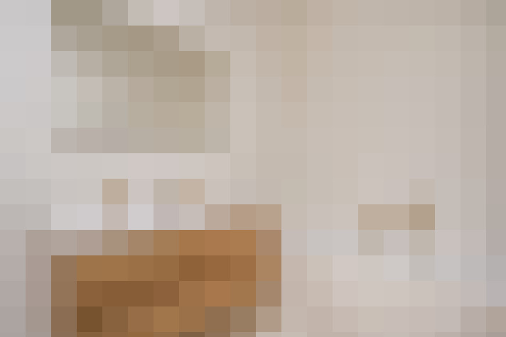 Image 100