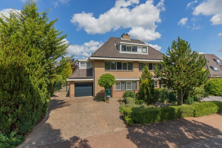 View photo 1/34 of house in Haarlemmermeer