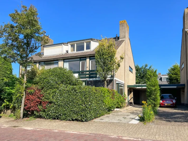 View photo 1/19 of house in Gooise Meren