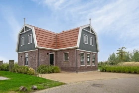 Family home in Waterland