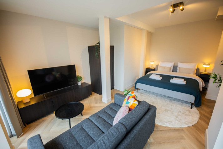 Studio aan de Kerkstraat in Hilversum (1211 CL)
