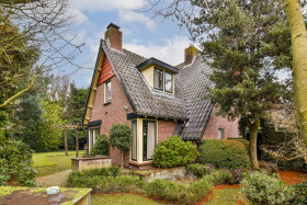 Family home in Laren