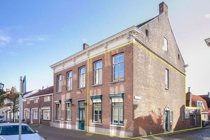 Bekijk foto 1/9 van house in Hulst