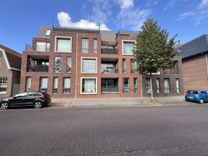 Bekijk foto 1/18 van apartment in Waalwijk