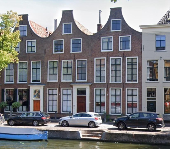 Appartement aan de Herengracht in Leiden