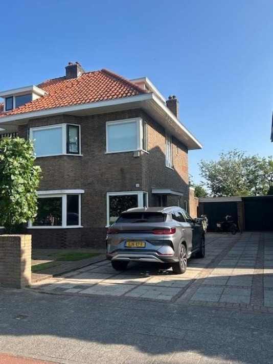 Bekijk foto 1/26 van house in Breda