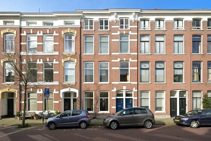 View photo 1/82 of house in 's-Gravenhage