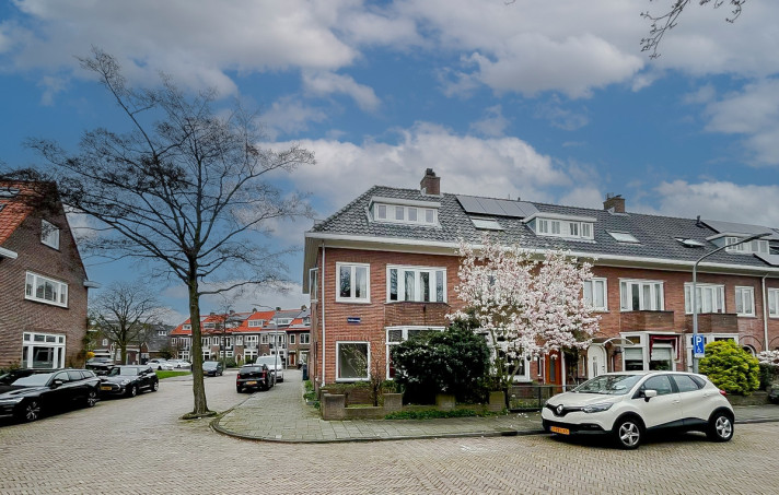 View photo 1/38 of house in Haarlem
