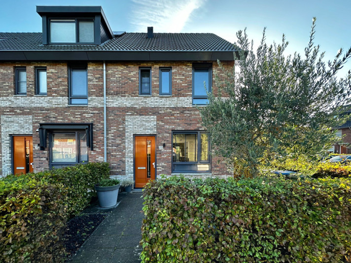 Bekijk foto 1/32 van house in Purmerend