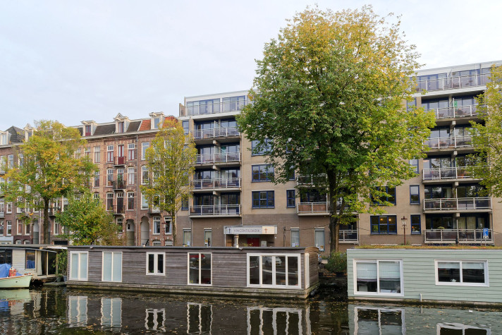 View photo 1/40 of apartment in Amsterdam
