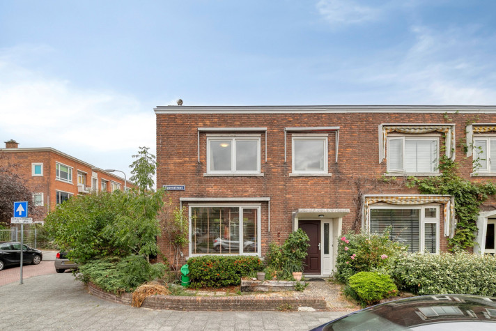 View photo 1/37 of house in 's-Gravenhage