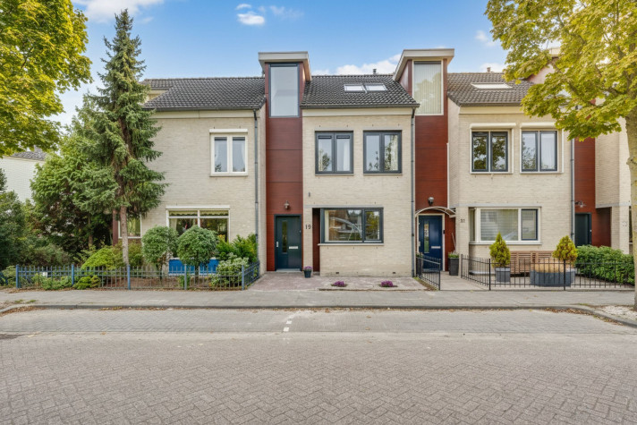 View photo 1/34 of house in Breda