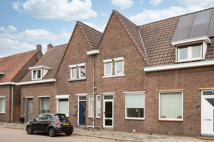 Bekijk foto 1/26 van house in Geleen