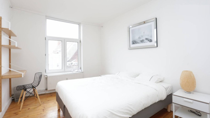 Bekijk foto 1 van 10 van het room in Etterbeek
