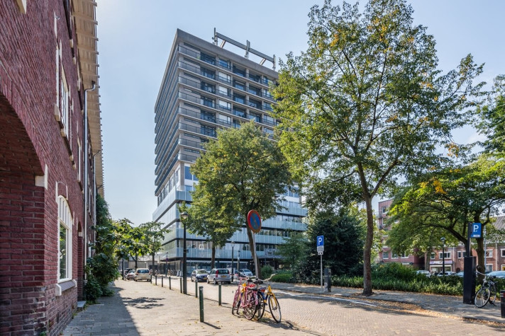 Bekijk foto 1/7 van studio in Eindhoven