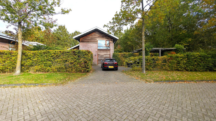 Bekijk foto 1/40 van house in Assen