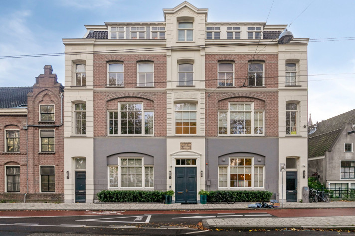 Bekijk foto 1/28 van apartment in Amsterdam