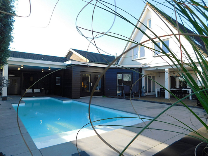 View photo 1/83 of house in Haarlemmermeer