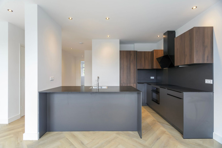 View photo 1/20 of apartment in Amsterdam