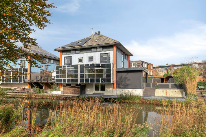 Bekijk foto 1/54 van house in Amersfoort