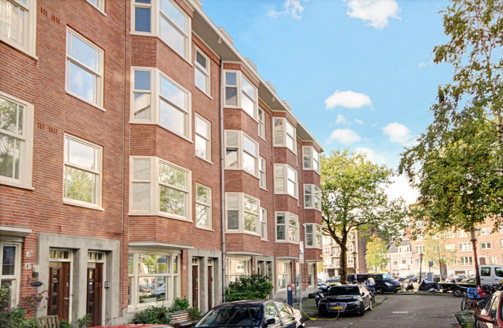 View photo 1/25 of apartment in Amsterdam