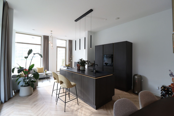 View photo 1/29 of apartment in Amsterdam