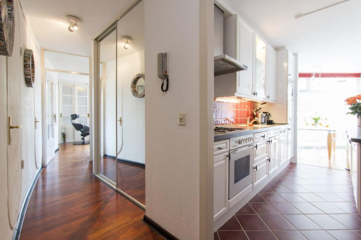 Bekijk foto 1/16 van apartment in Amsterdam