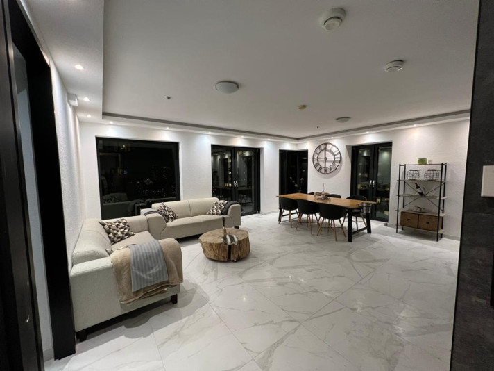 Bekijk foto 1/28 van house in Rotterdam