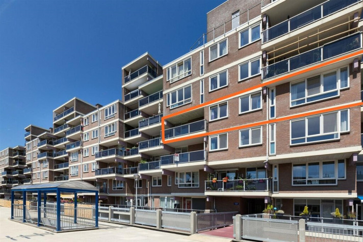 View photo 1/19 of apartment in Haarlem