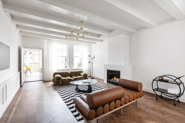 View photo 1/25 of apartment in Amsterdam