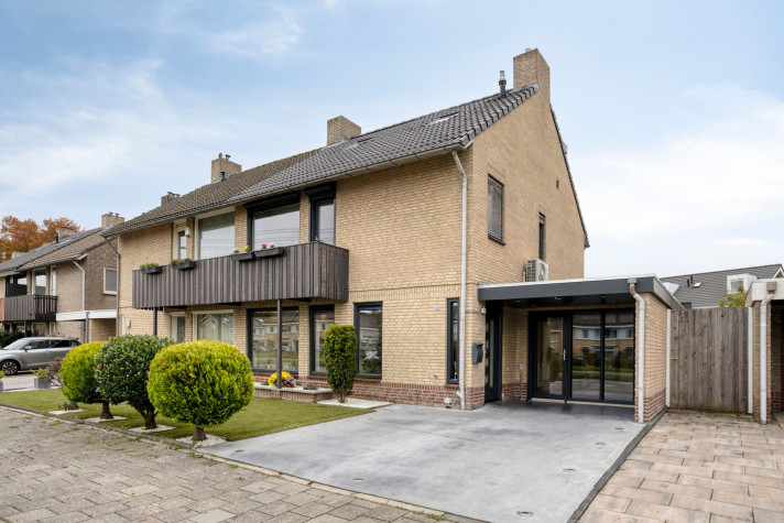 View photo 1/51 of house in Eindhoven