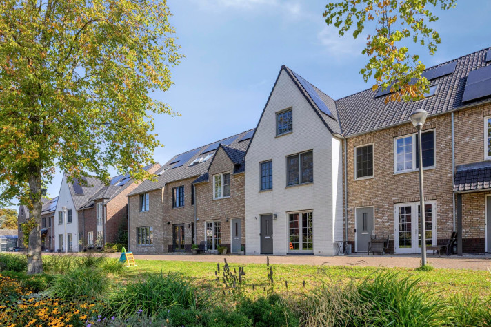 View photo 1/52 of house in Waddinxveen