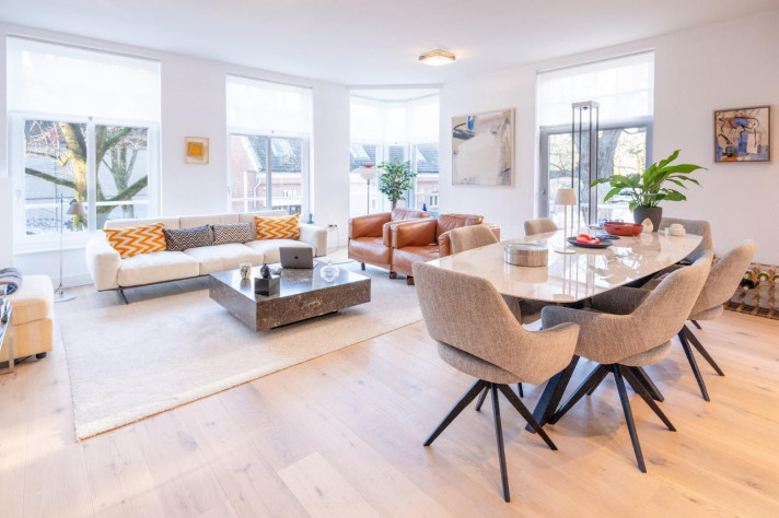 View photo 1/45 of apartment in Amsterdam