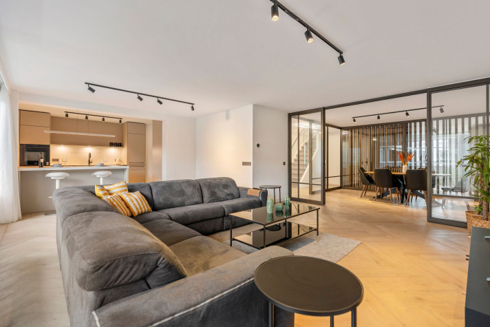 View photo 1/35 of apartment in Amsterdam