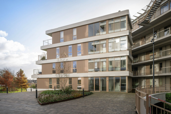 View photo 1/42 of apartment in Rotterdam