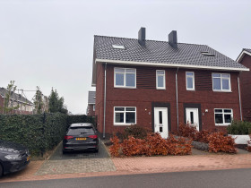 Family home in Linne