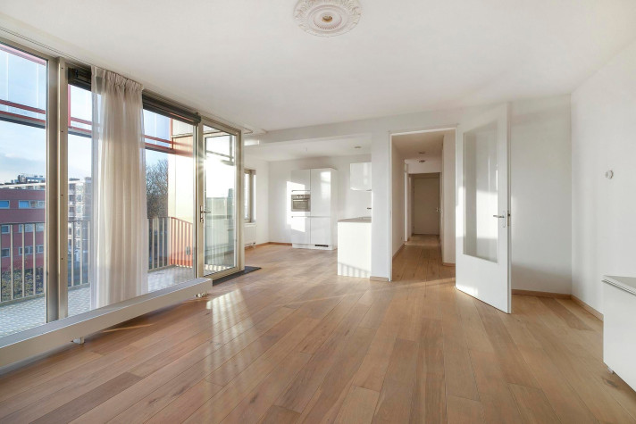 View photo 1/18 of apartment in Amsterdam