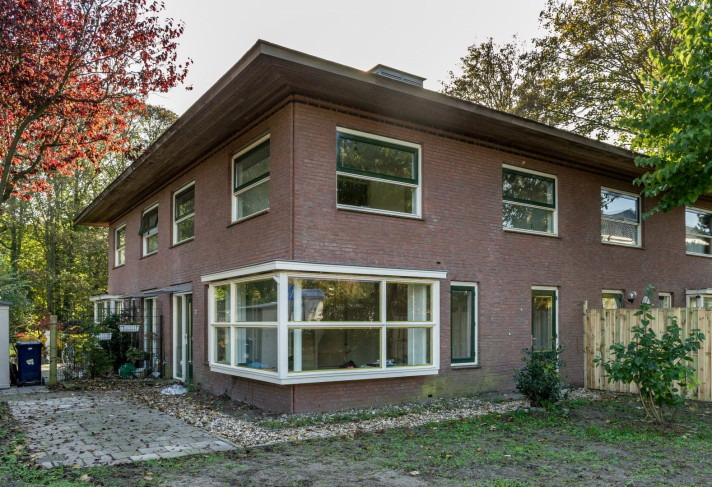 Bekijk foto 1/1 van house in 's-Gravenhage