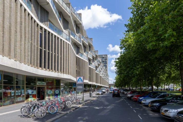 Bekijk foto 1/8 van apartment in Amsterdam