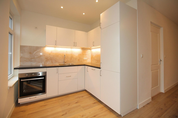 Bekijk foto 1/14 van apartment in Rotterdam